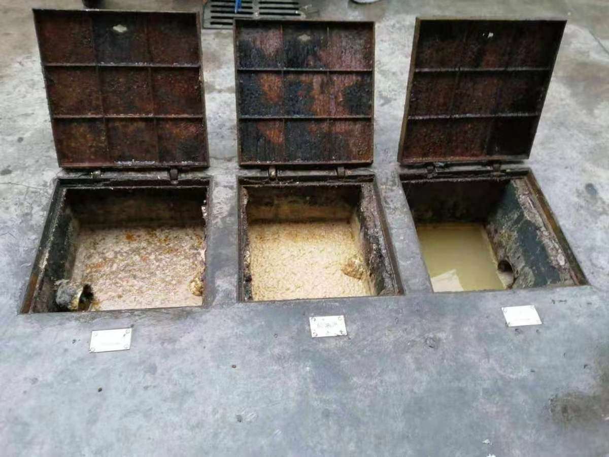 长倘口镇清理隔油池-污水池清掏