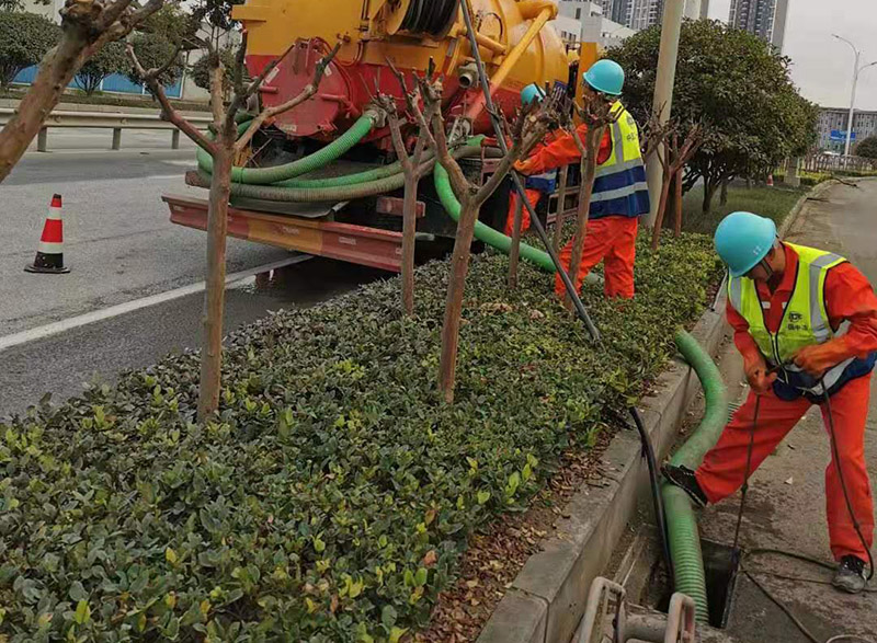 长倘口镇市政管道清淤