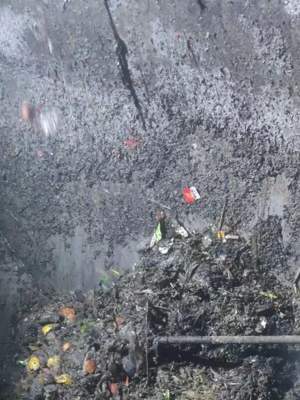 长倘口镇污水池清理